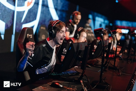 境中崛起 境中崛起