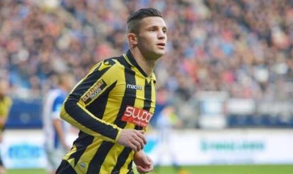 表着球队对 表着球队对