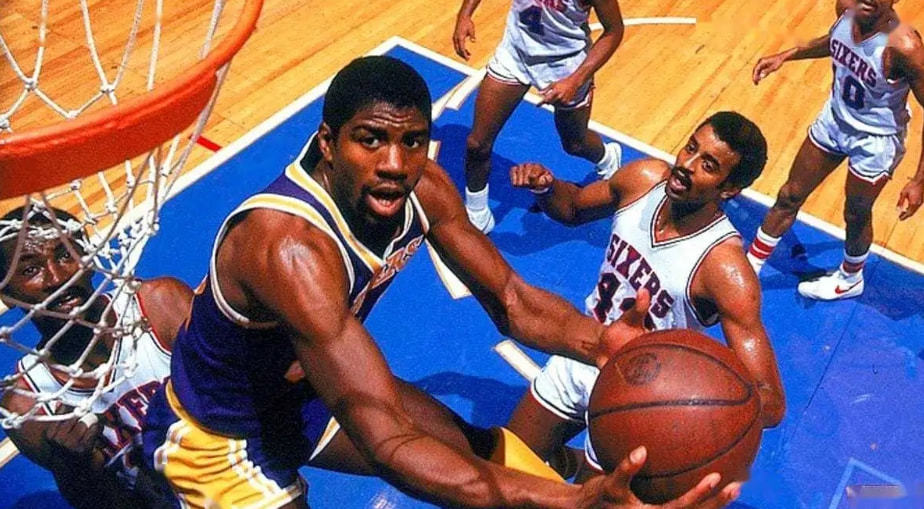 频繁的上场 频繁的上场